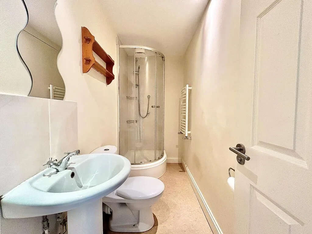 4 bedroom terraced house for rent