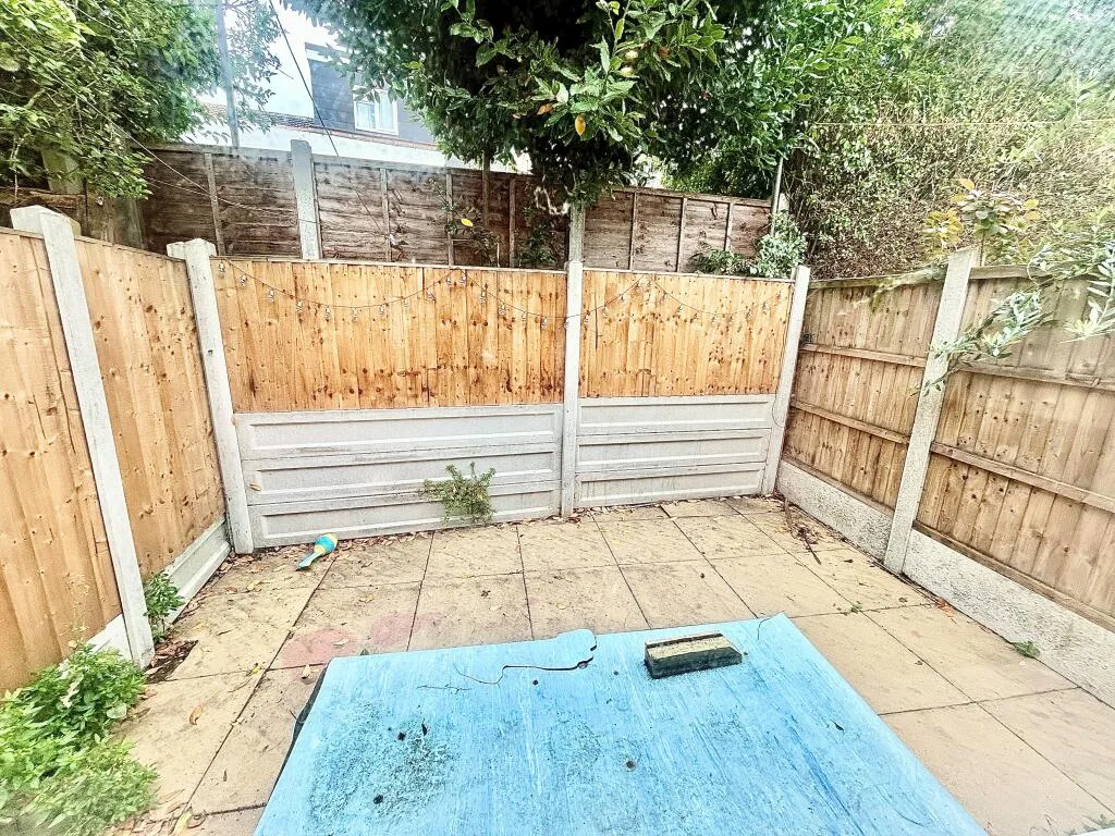 4 bedroom terraced house for rent