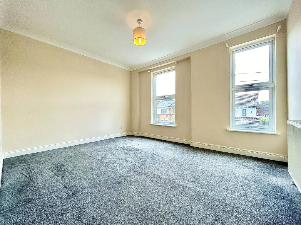 4 bedroom terraced house for rent