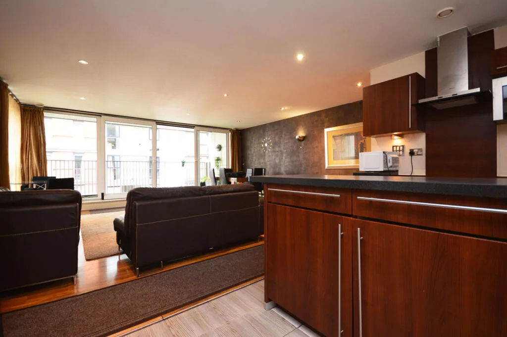 3 bedroom flat for rent