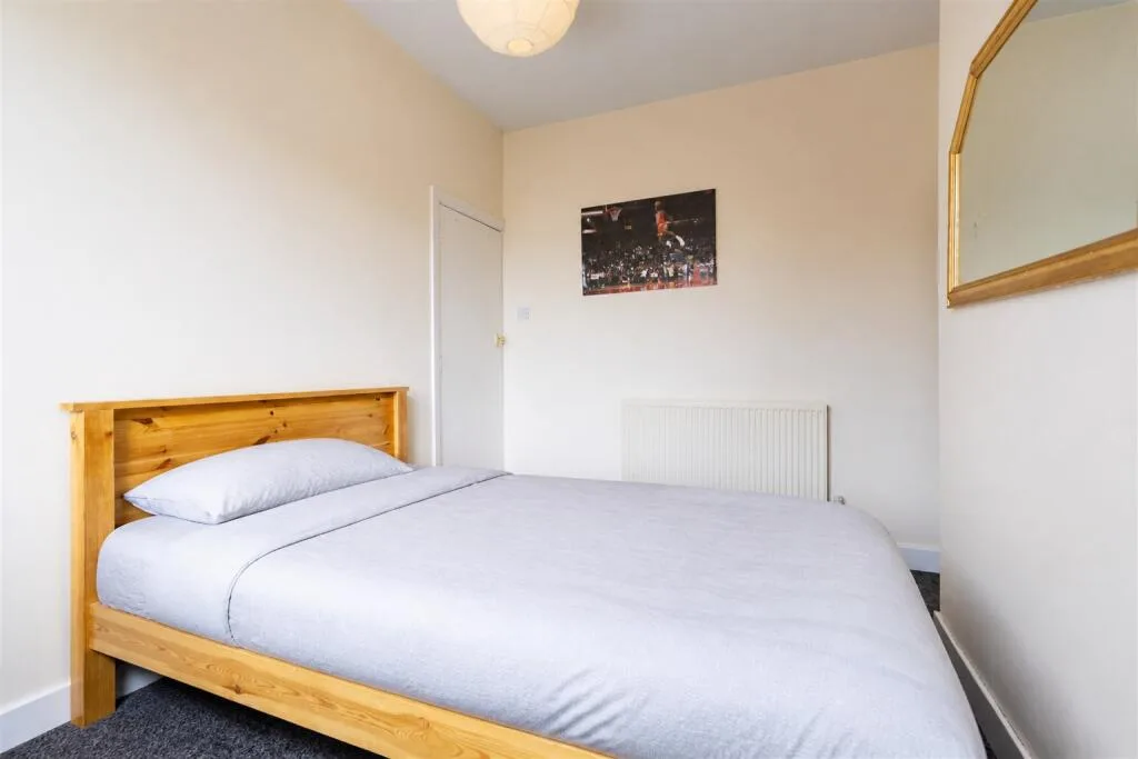 4 bedroom terraced house for rent