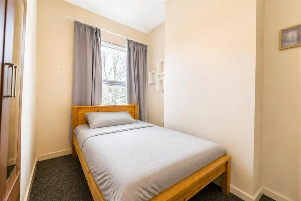 4 bedroom terraced house for rent