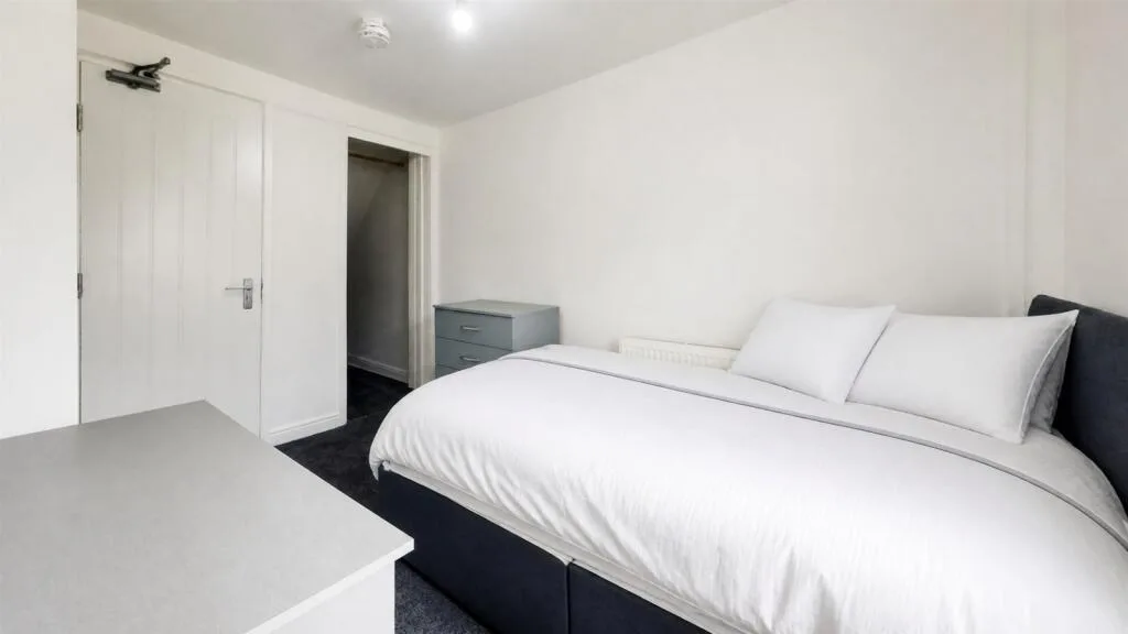 5 bedroom house for rent
