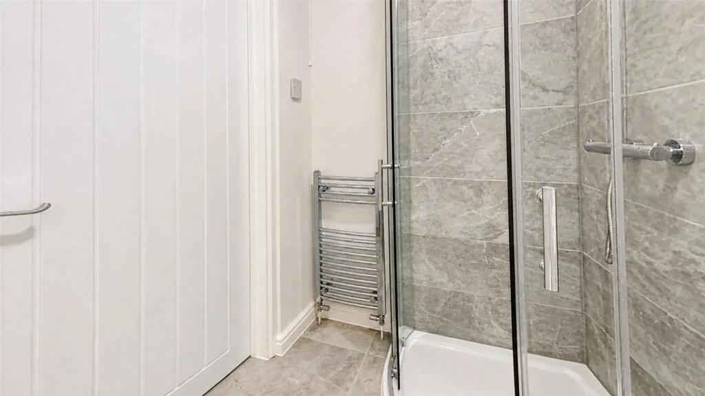 5 bedroom house for rent