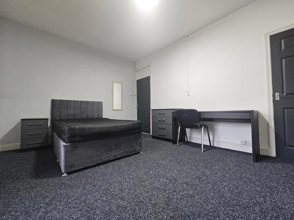 2 bedroom house for rent