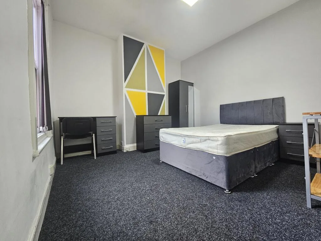 2 bedroom house for rent