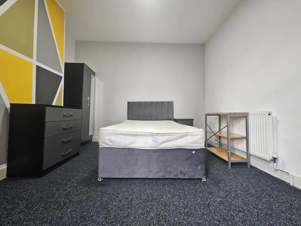 2 bedroom house for rent