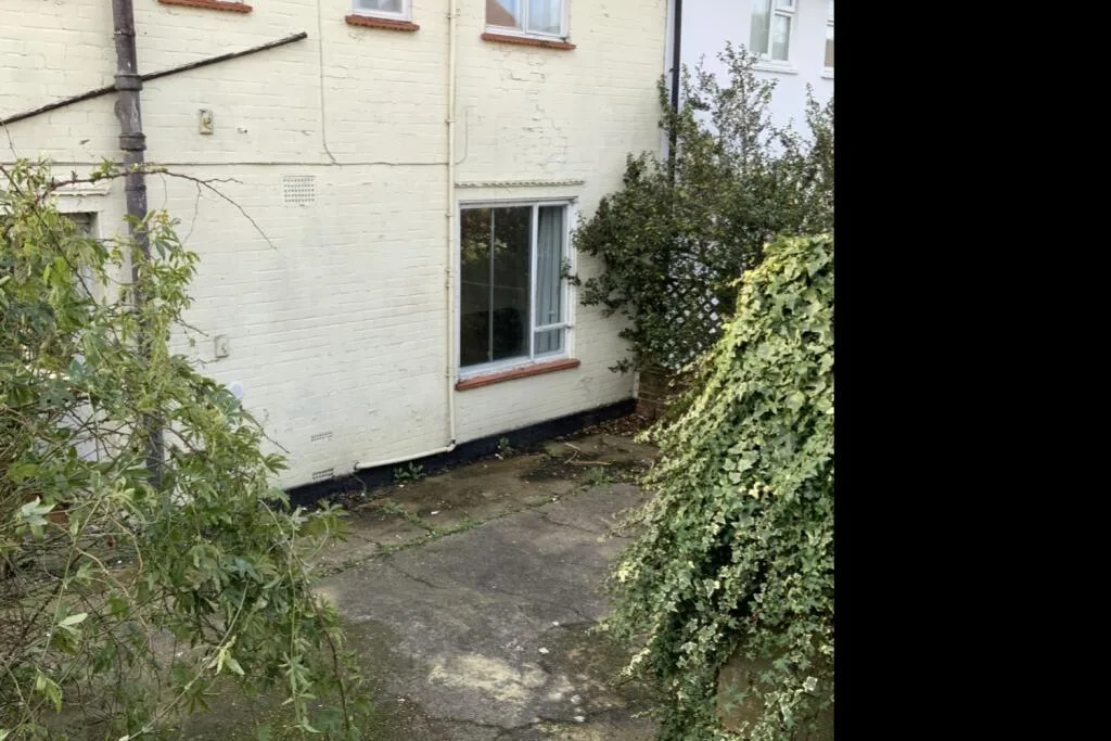5 bedroom terraced house for rent