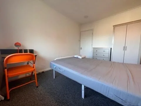 5 bedroom terraced house for rent