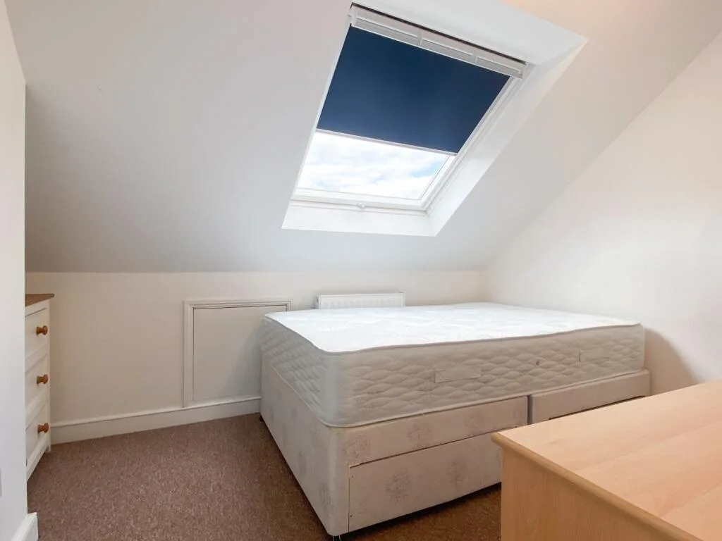 6 bedroom terraced house for rent