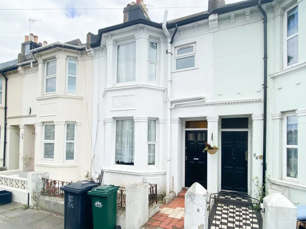 6 bedroom terraced house for rent