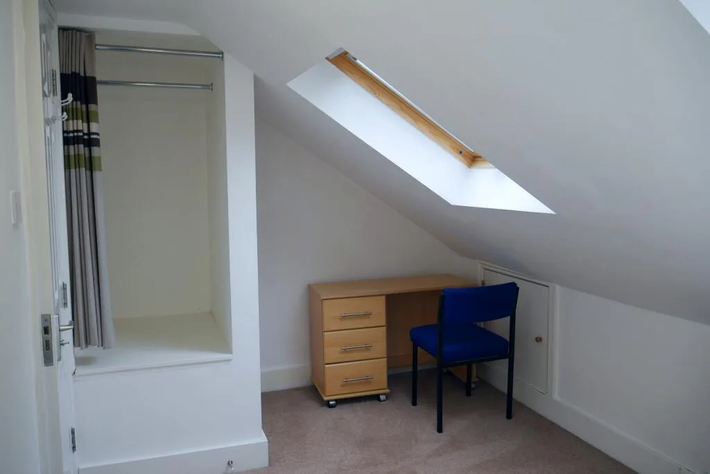 6 bedroom terraced house for rent