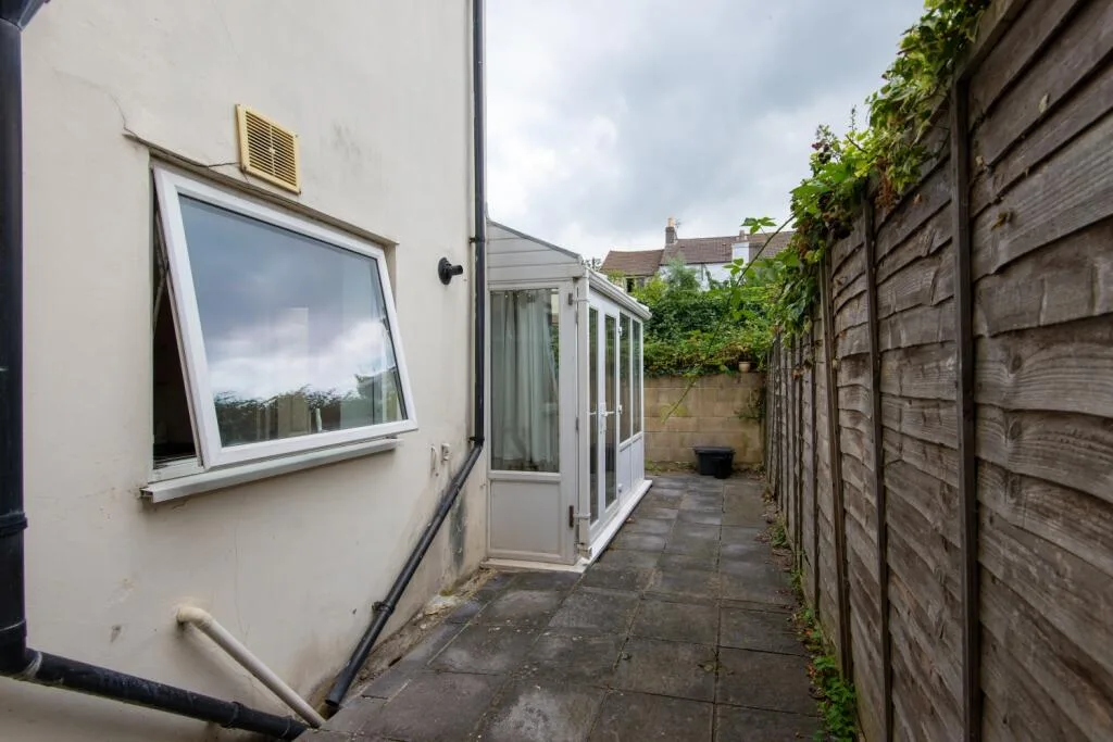 6 bedroom terraced house for rent