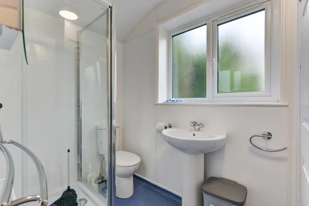 6 bedroom terraced house for rent