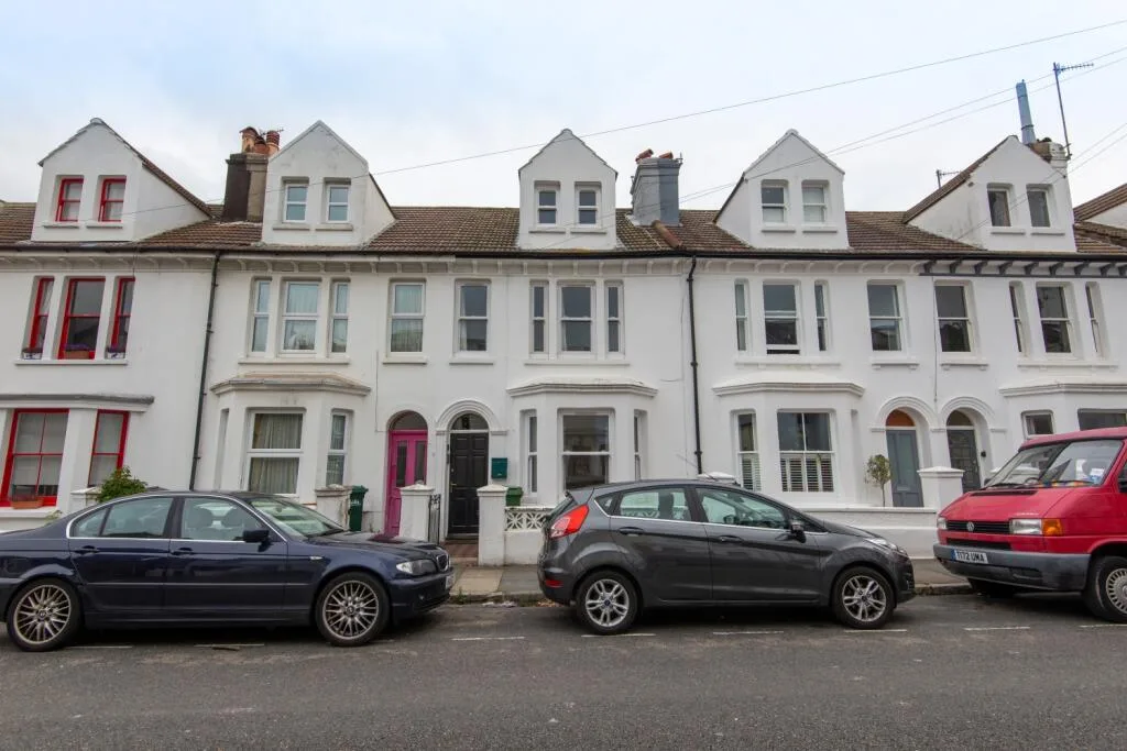 6 bedroom terraced house for rent
