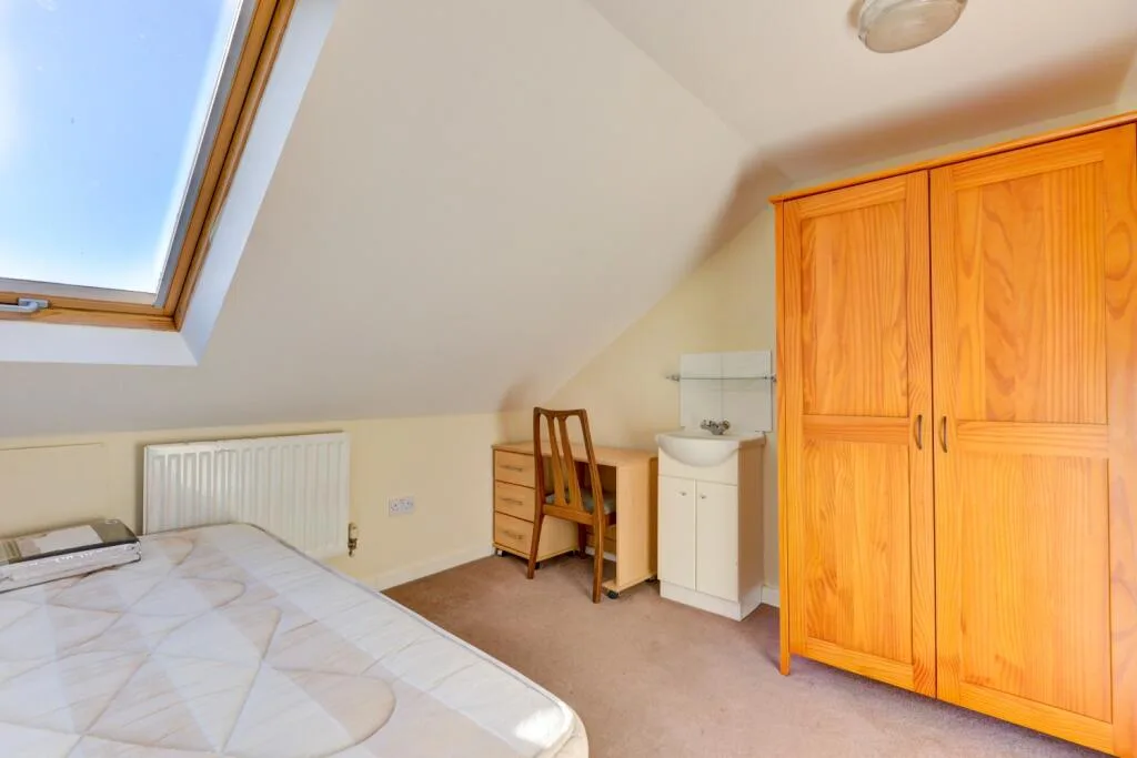 6 bedroom terraced house for rent
