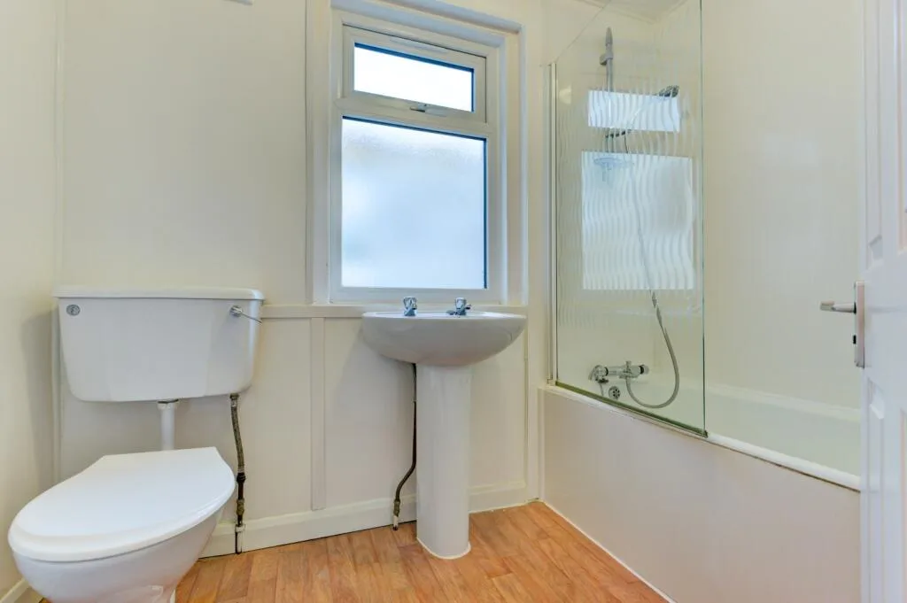 6 bedroom terraced house for rent