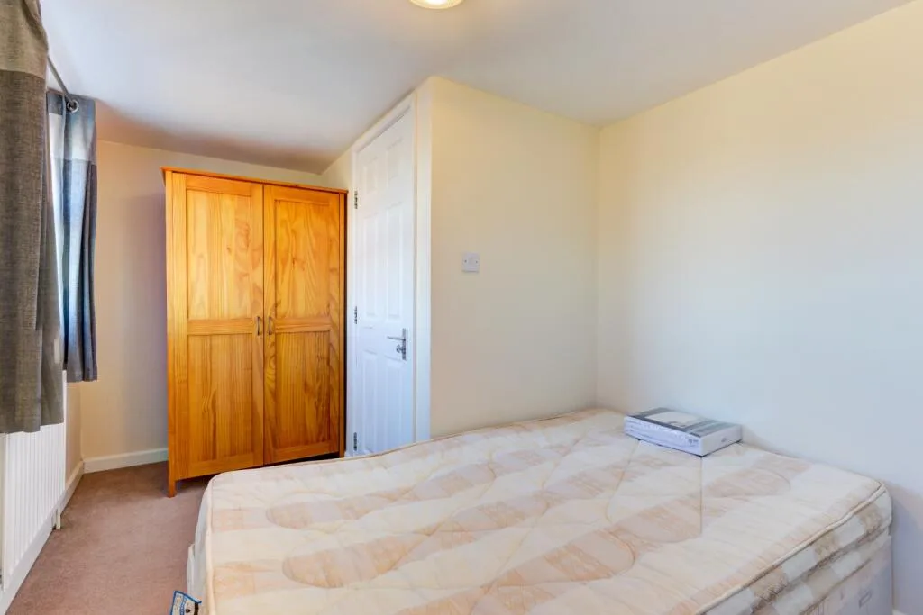 6 bedroom terraced house for rent