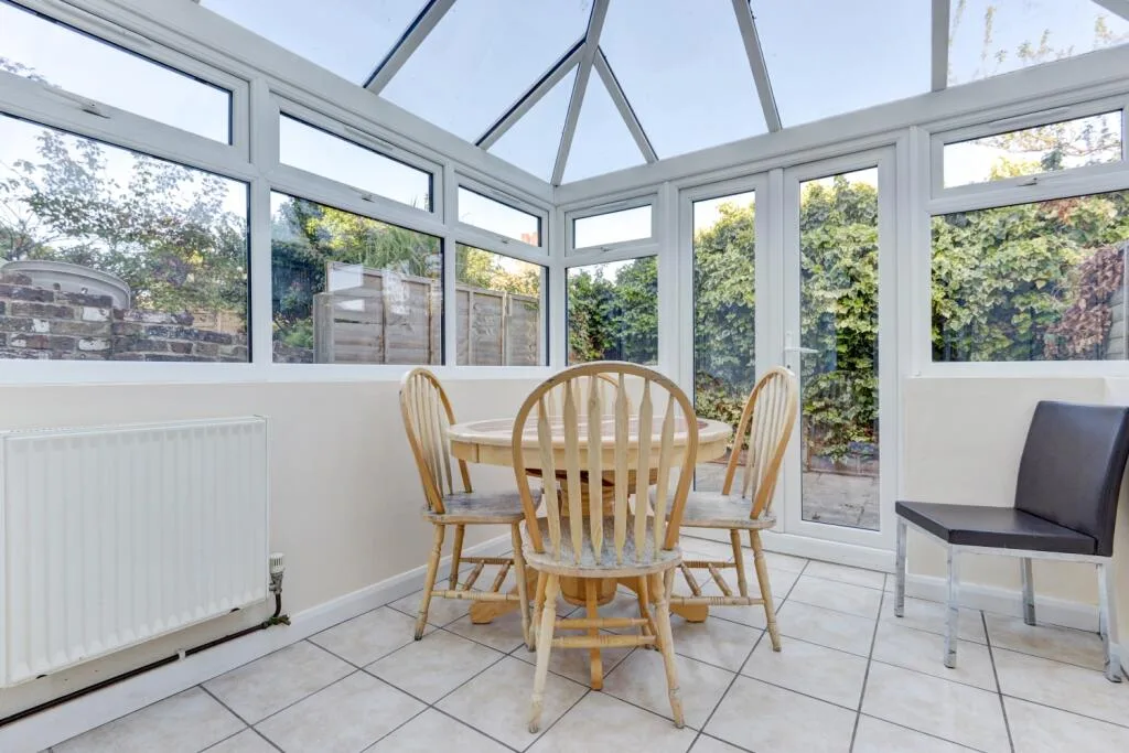 6 bedroom terraced house for rent