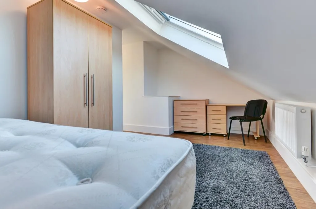 6 bedroom terraced house for rent