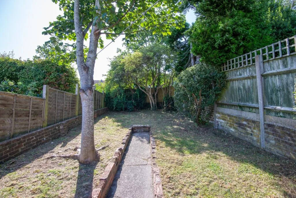 6 bedroom terraced house for rent