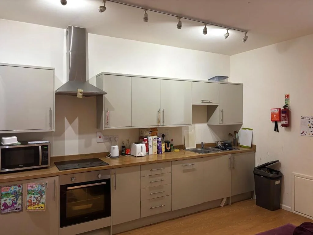 6 bedroom apartment for rent
