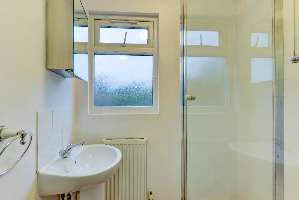 6 bedroom terraced house for rent
