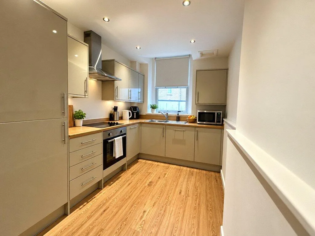 4 bedroom apartment for rent