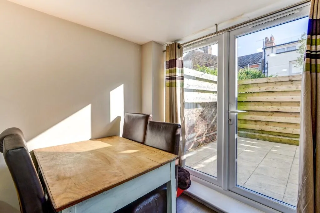 1 bedroom flat for rent