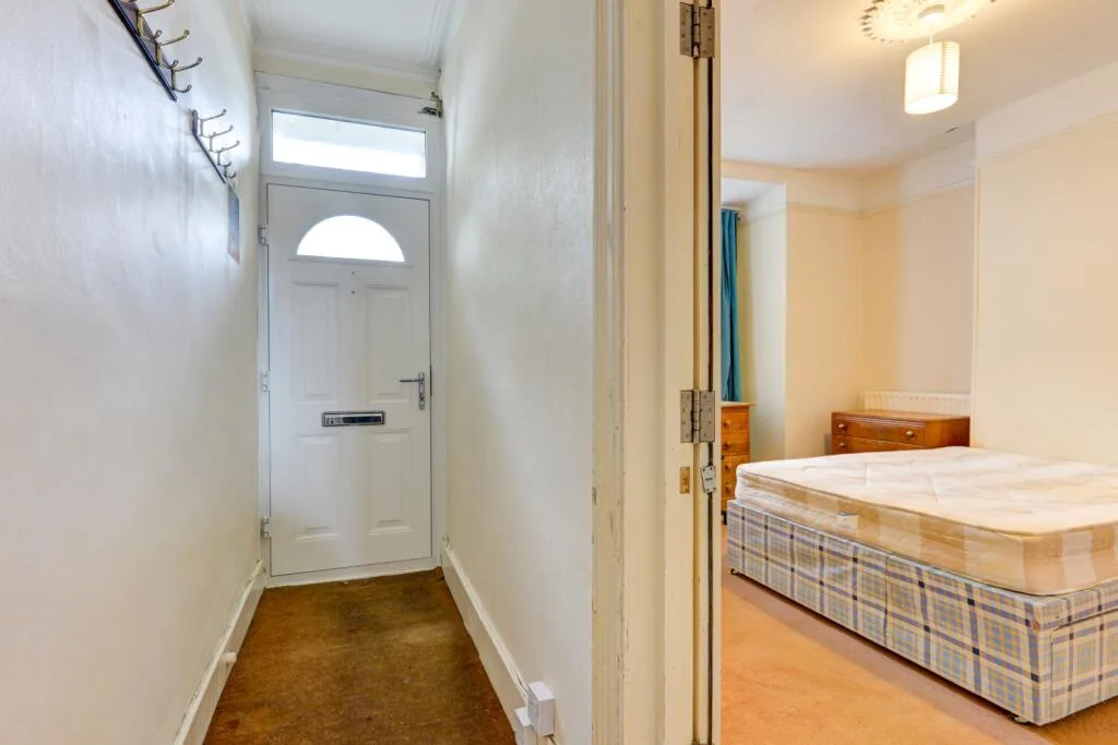 6 bedroom terraced house for rent