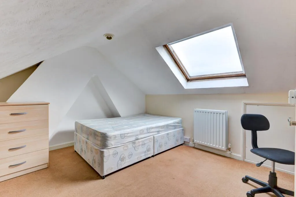 6 bedroom terraced house for rent