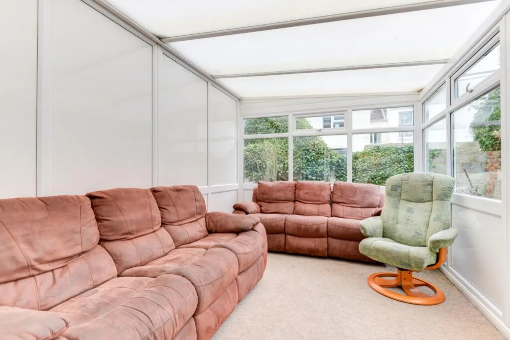 6 bedroom terraced house for rent