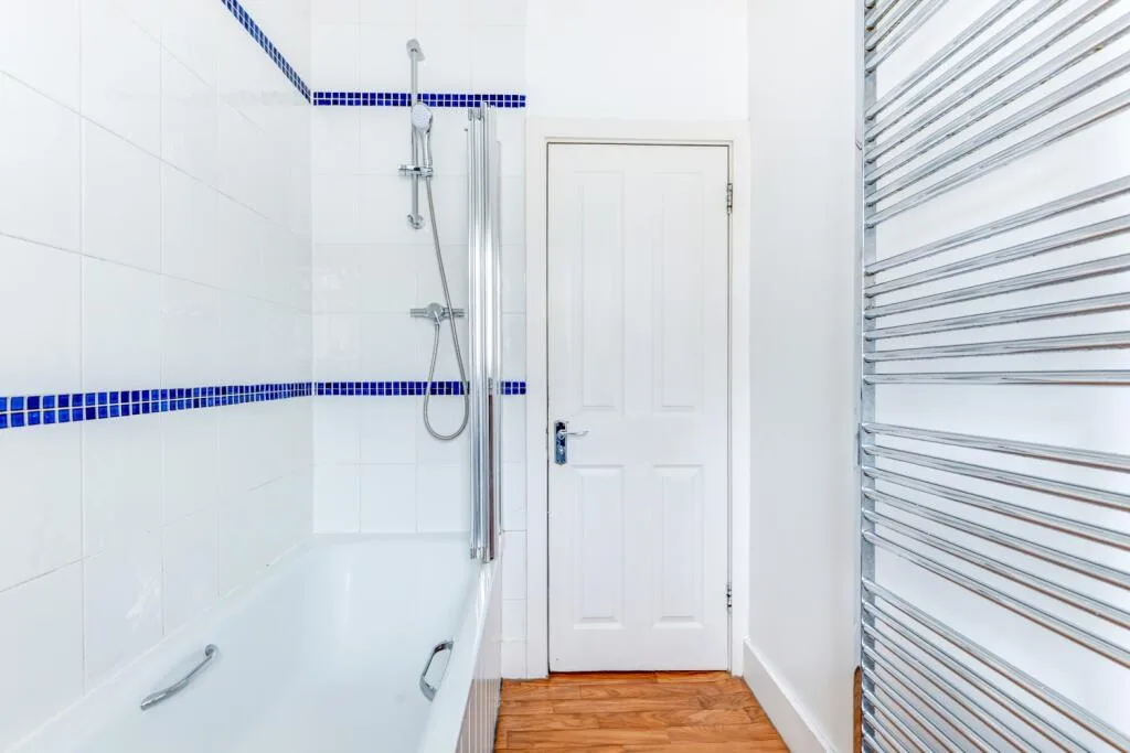 6 bedroom terraced house for rent