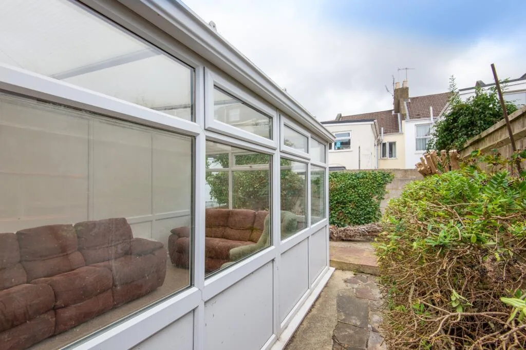 6 bedroom terraced house for rent