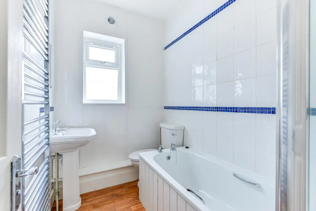 6 bedroom terraced house for rent