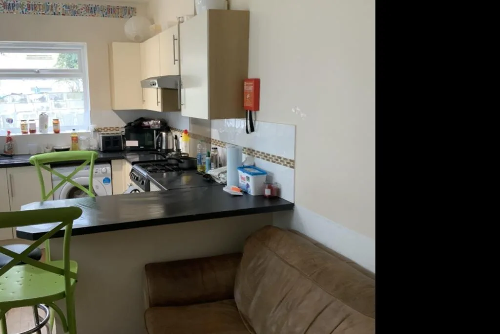 5 bedroom terraced house for rent