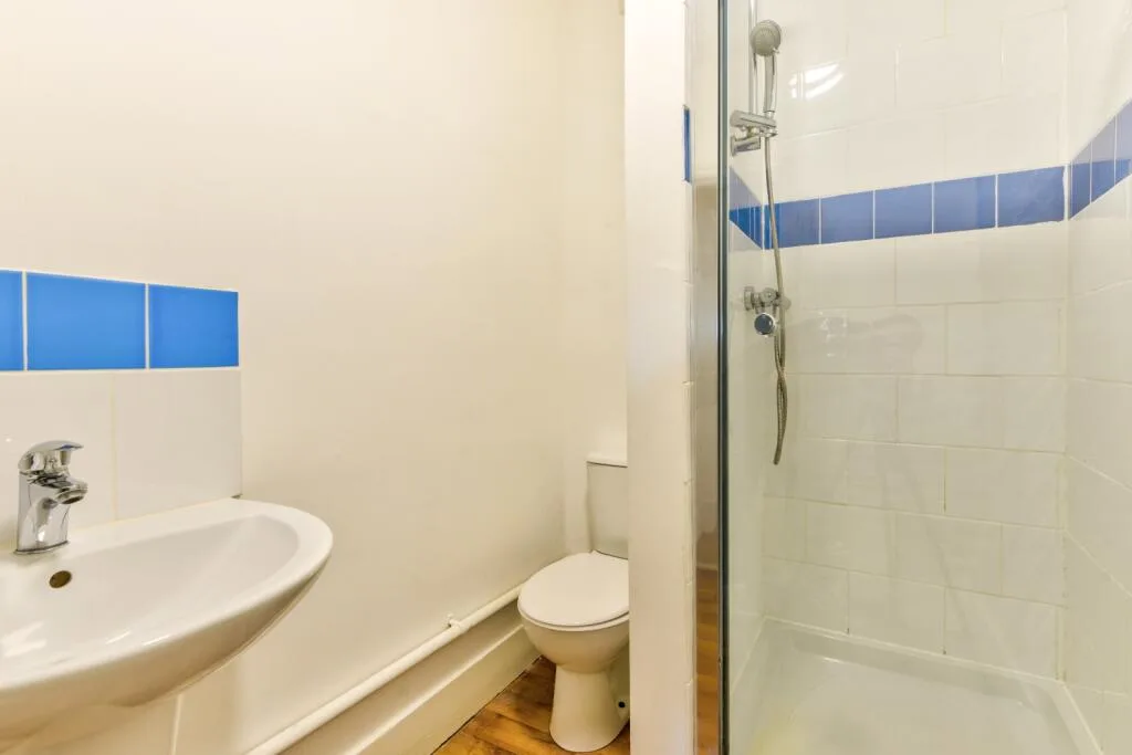 5 bedroom terraced house for rent