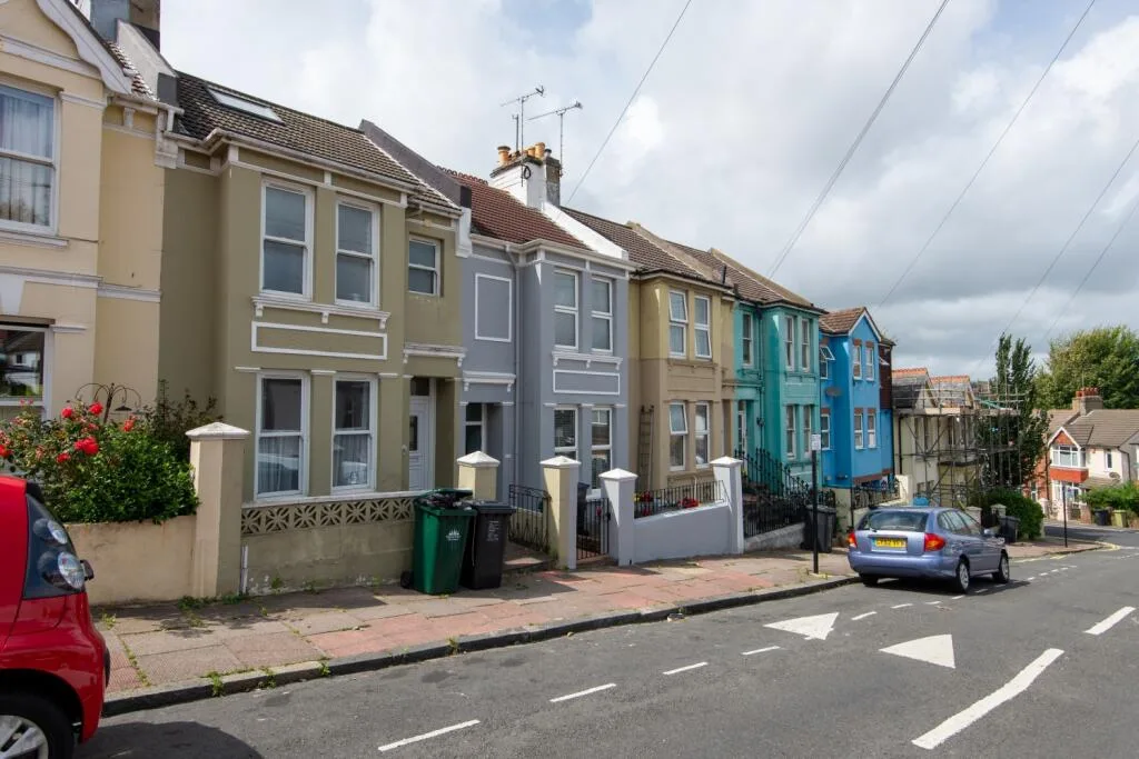 6 bedroom terraced house for rent