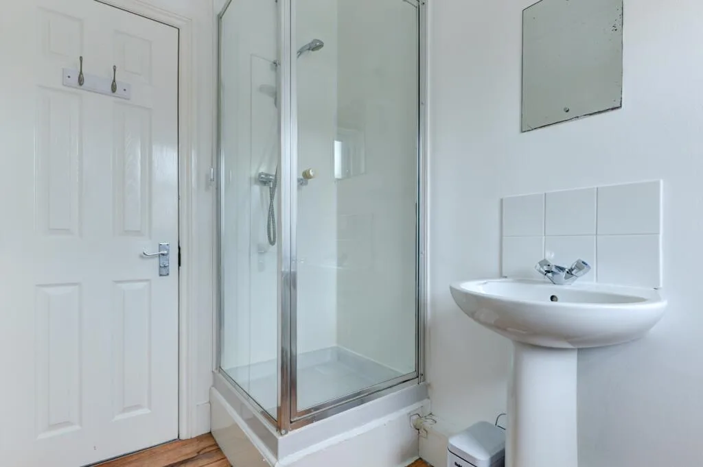 6 bedroom terraced house for rent