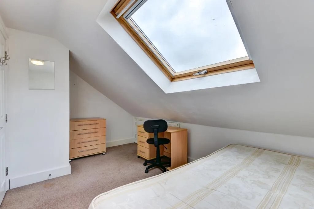 6 bedroom terraced house for rent