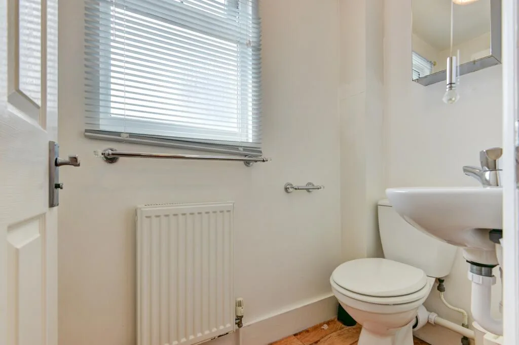 6 bedroom terraced house for rent