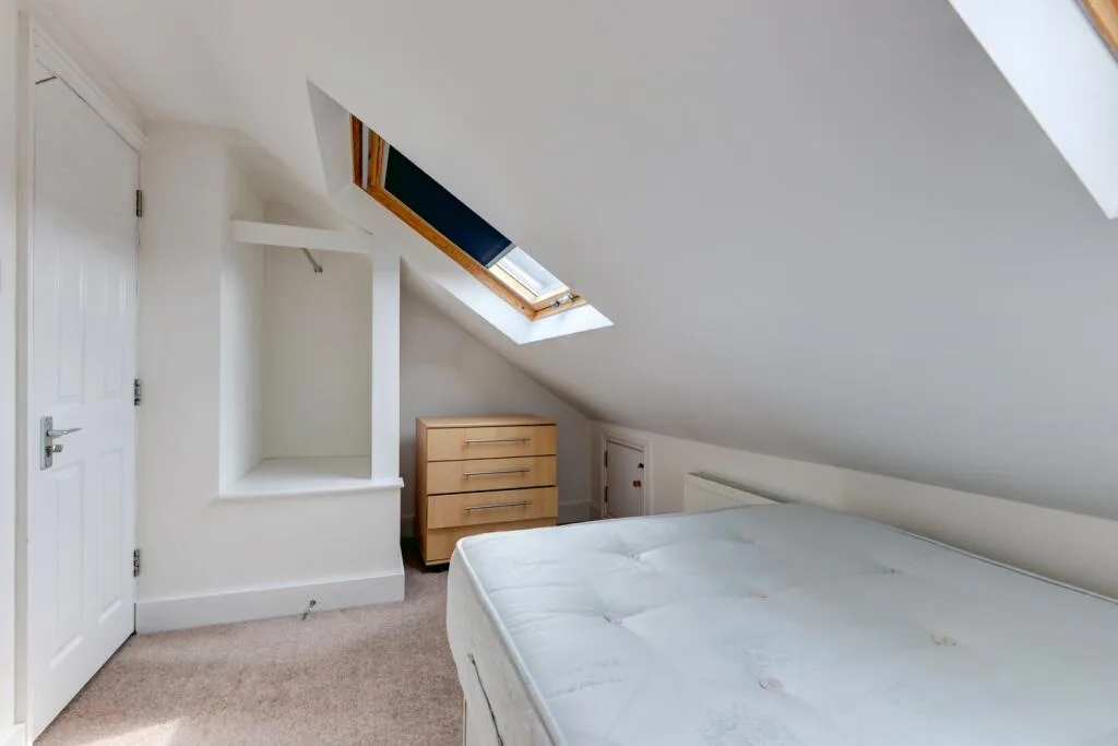 6 bedroom terraced house for rent