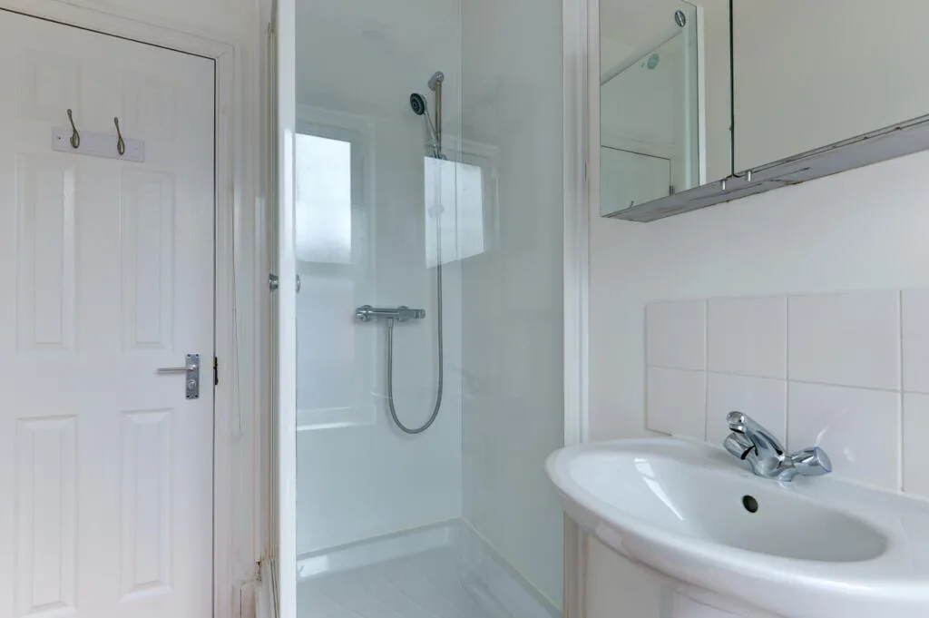 6 bedroom terraced house for rent