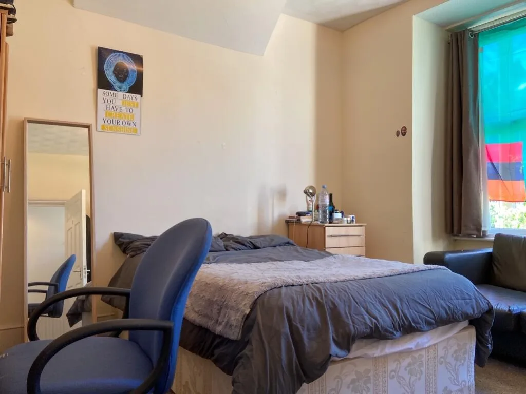 6 bedroom terraced house for rent