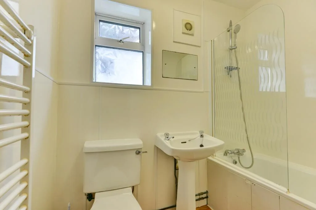 6 bedroom terraced house for rent