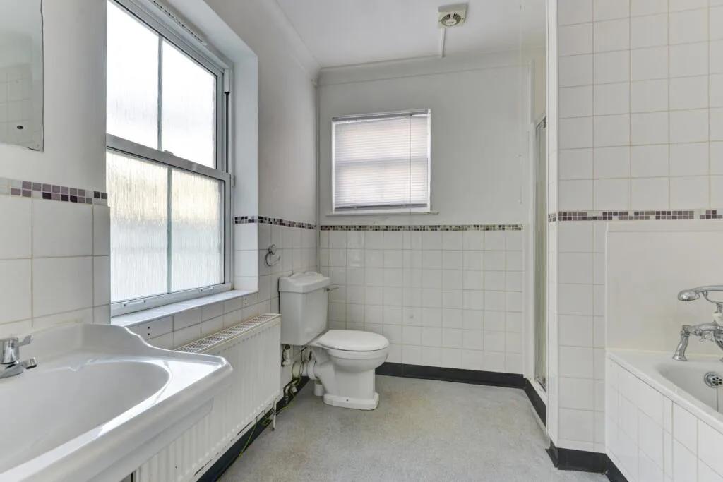 6 bedroom terraced house for rent