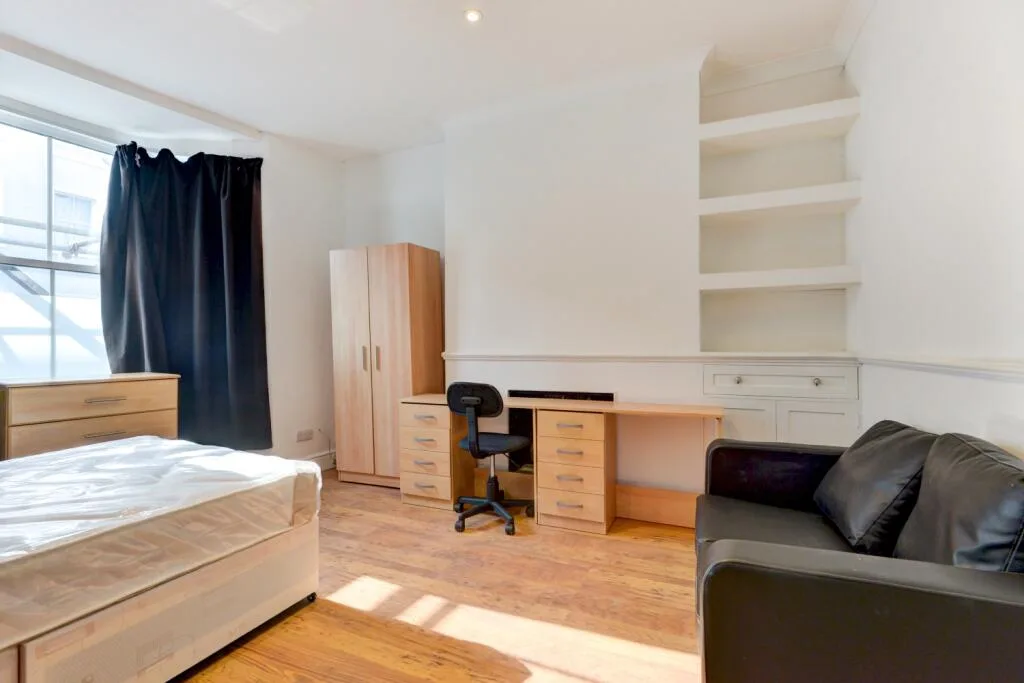 6 bedroom terraced house for rent
