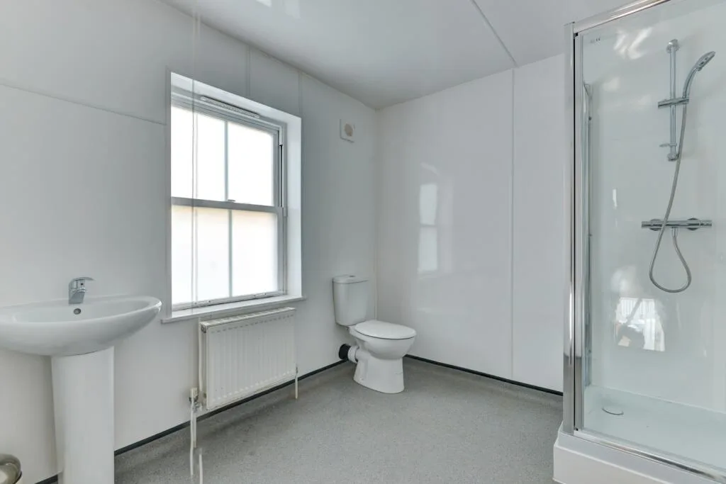 6 bedroom terraced house for rent