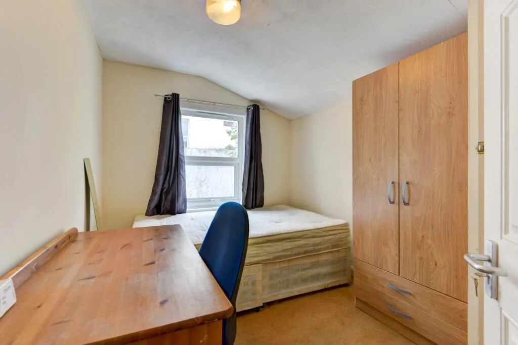 4 bedroom terraced house for rent