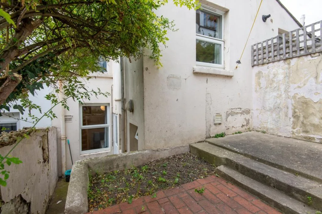 4 bedroom terraced house for rent